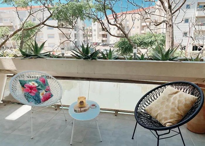 Superbe T2 Au Calme Avec Balcon Sur La Marina - 10 *